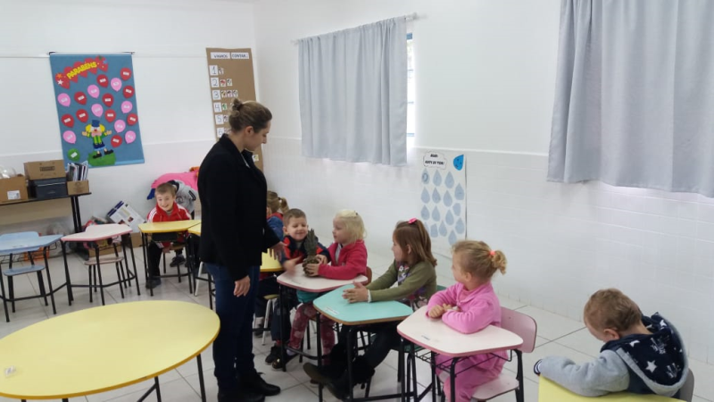 EDUCAÇÃO ALIMENTAR CONTINUA SENDO TRABALHADA NAS ESCOLAS EM NOVA CANDELÁRIA